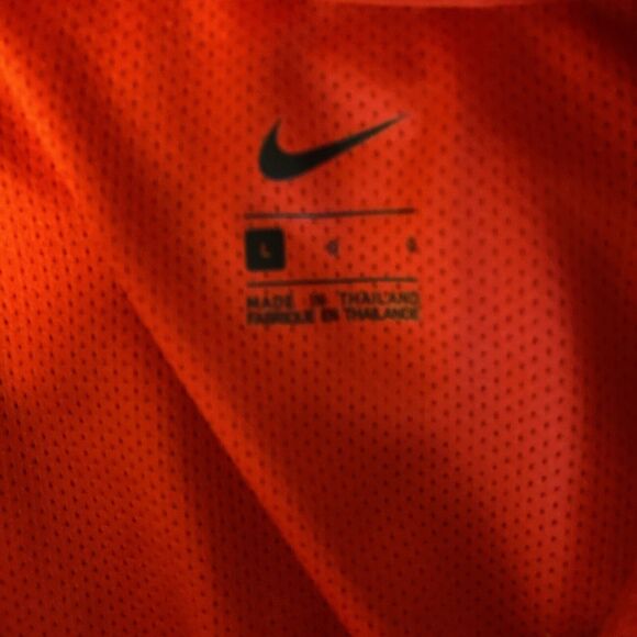 Nike Womens Windbreaker Large Red Black 3/4 Zipper Red Black Mesh Lining‎ - Picture 6 of 6
